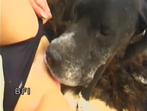 Amateur unmasked blonde with skinny forms gets intimate with her dog