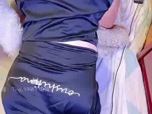 Chinese webcam: canine domination