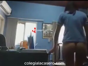 Colegiala cogiendo  con su profesor