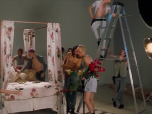 The Real Blonde (1997) Dog Scene