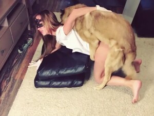 Соня кончает под псом