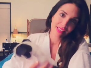 Elisa talks to anonymous while fozzy makes out with he